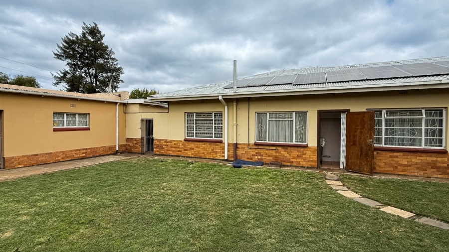 3 Bedroom Property for Sale in Wilkoppies North West